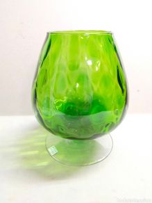 Antigüedades: COPA GRAN FORMATO, FLORERO, JARRON O CENTRO DE MEDA, EN CRISTAL VERDE.